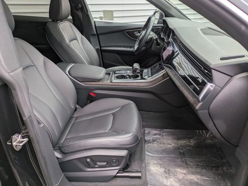 Used 2019 Audi Q8 Premium Plus w/ Premium Plus image 33