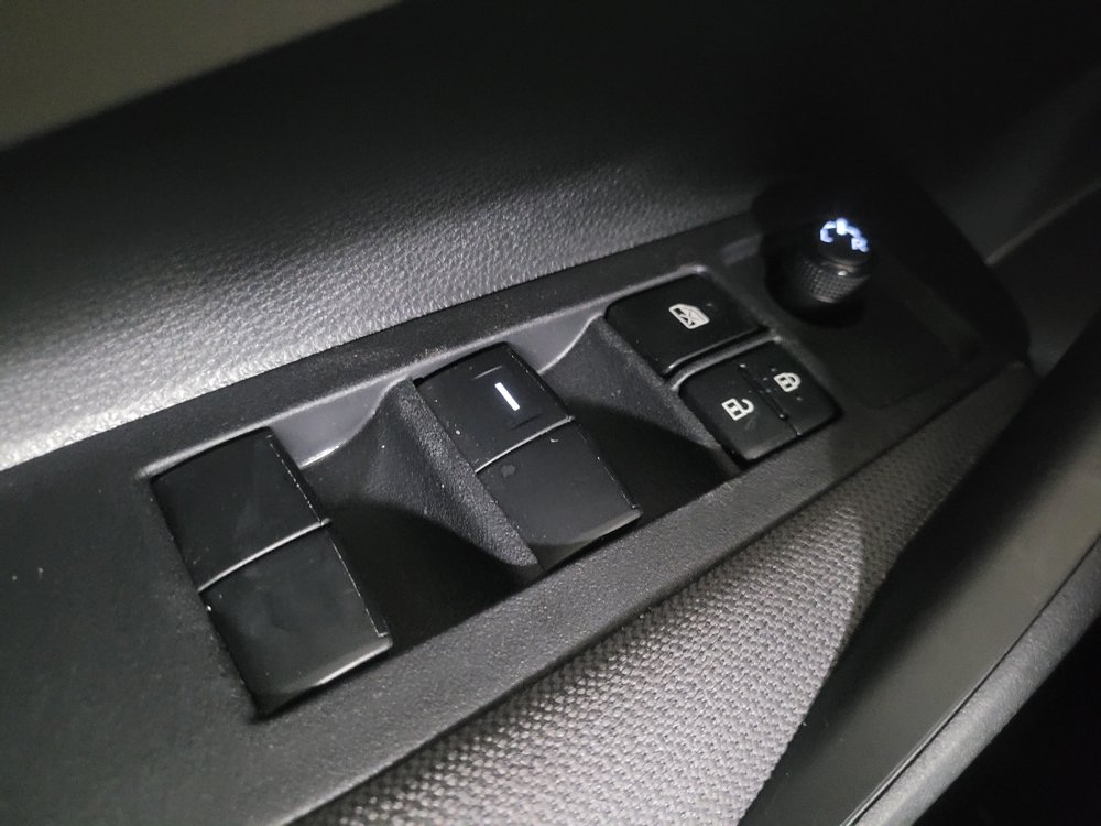 Used 2024 Toyota Corolla LE FWD image 27