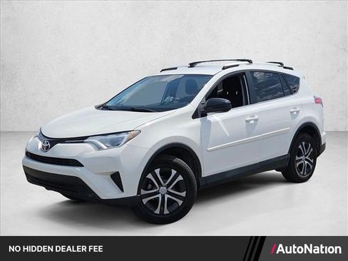 Used 2016 Toyota RAV4 LE FWD image 1