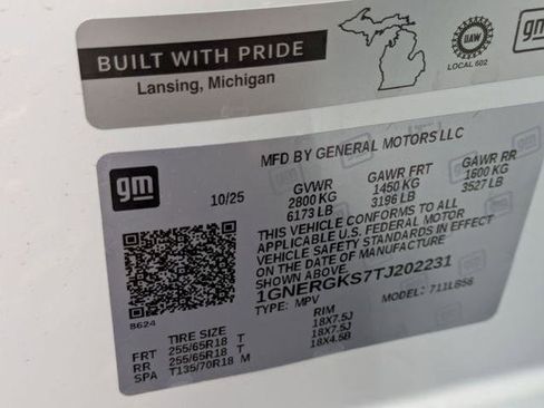 New 2026 Chevrolet Traverse LT w/ Driver Confidence Package FWD image 32
