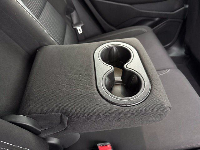 Used 2024 GMC Terrain SLE w/ Driver Convenience Package FWD image 23