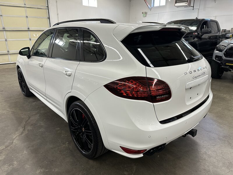 Used 2014 Porsche Cayenne GTS AWD/4WD image 5