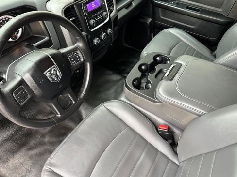 Used 2017 RAM 1500 Tradesman image 10