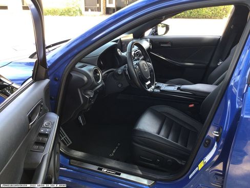 Used 2022 Lexus IS 350 F Sport w/ Navigation Package RWD image 8
