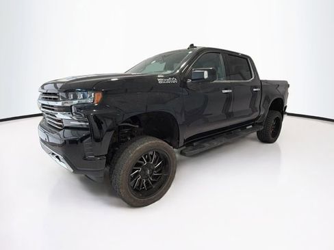 Used 2020 Chevrolet Silverado 1500 High Country w/ Technology Package image 3