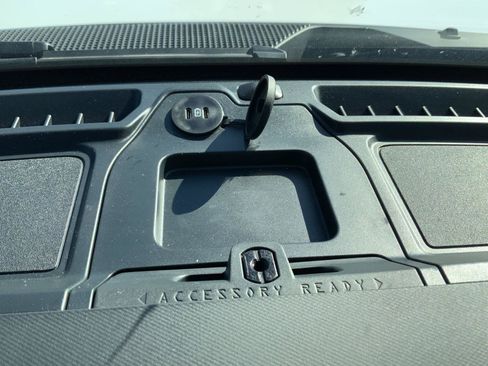 Used 2025 Ford Bronco Big Bend image 32