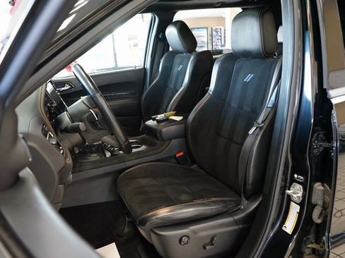 Used 2023 Dodge Durango R/T w/ Hemi Orange Plus Package image 2