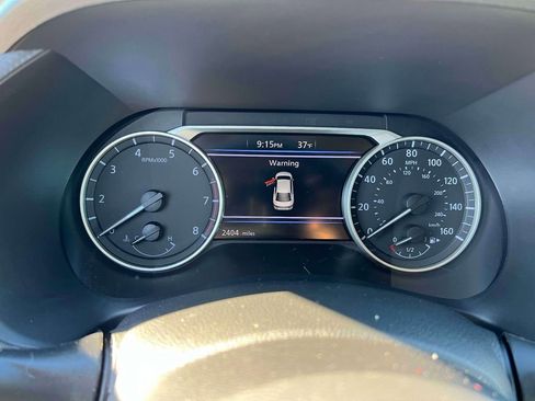 Certified 2025 Nissan Sentra SV image 24