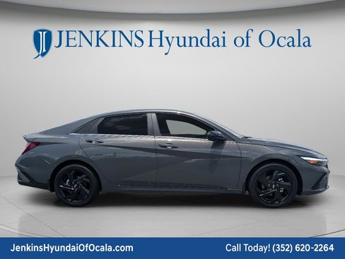 New 2026 Hyundai Elantra SEL Sport Premium FWD image 3