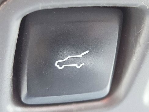 Used 2021 Ford Expedition Max Limited AWD/4WD image 19