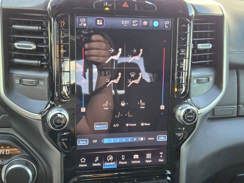 Used 2025 RAM 1500 Big Horn image 22