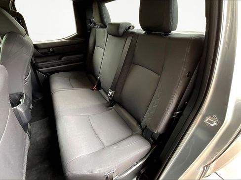 Used 2025 Toyota Tacoma SR image 22