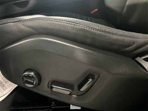 Certified 2025 Volvo XC60 B5 Plus image 11