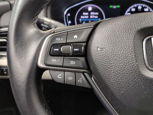 Used 2018 Honda Accord Touring image 26