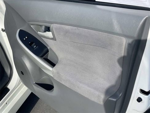 Used 2010 Toyota Prius Three image 24