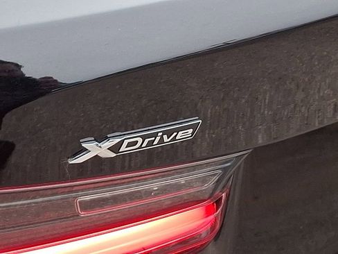 Used 2023 BMW 330i xDrive Sedan w/ Premium Package image 34