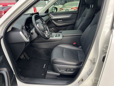 Certified 2025 MAZDA CX-90 3.3 Turbo w/ Preferred Package image 24