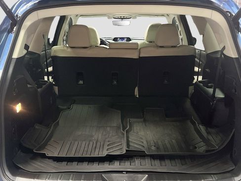 Used 2022 Subaru Ascent Limited w/ Technology Package image 28