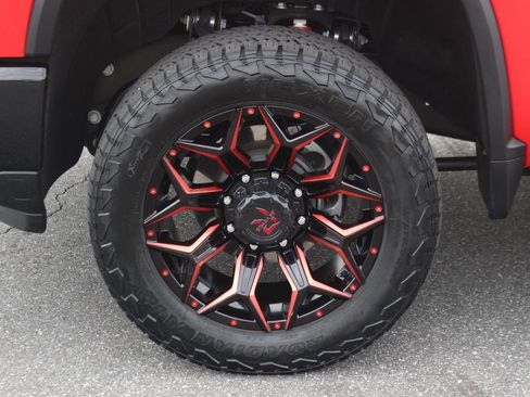 Used 2025 Chevrolet Silverado 2500 Custom w/ Custom Value Package image 42