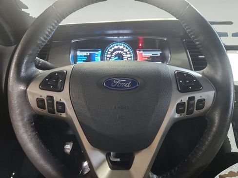 Used 2017 Ford Taurus SEL w/ Equipment Group 201A AWD/4WD image 14