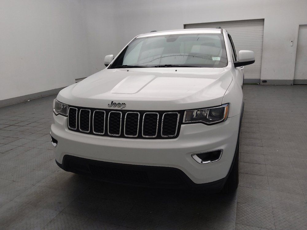 Used 2019 Jeep Grand Cherokee Laredo RWD image 15