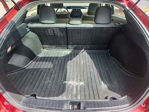 Used 2017 Toyota Prius Three FWD image 12