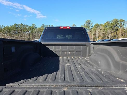 Used 2024 RAM 2500 Big Horn w/ Bed Utility Group image 15