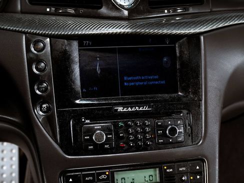Used 2013 Maserati GranTurismo Sport RWD image 18