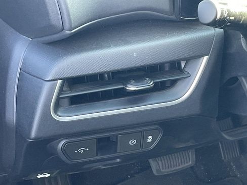 Certified 2025 Kia K4 image 7