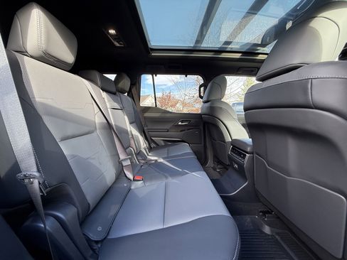 Used 2025 Lexus GX 550 image 43