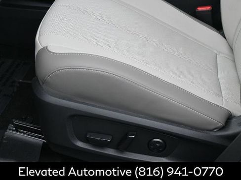 Certified 2026 INFINITI QX60 Luxe w/ Cargo Package AWD/4WD image 17