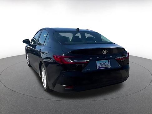 Used 2025 Toyota Camry LE image 10