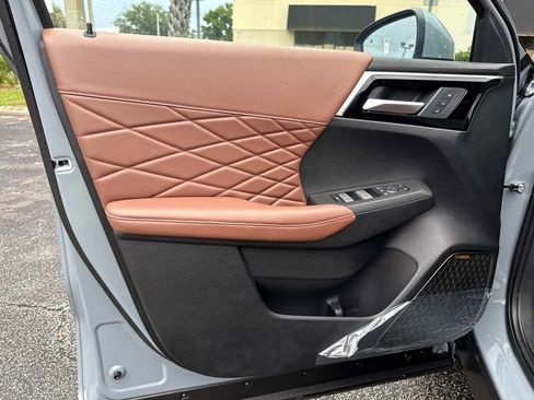 New 2025 Mitsubishi Outlander SEL FWD image 19