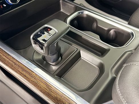 Used 2024 GMC Sierra 1500 Elevation w/ Preferred Package image 15