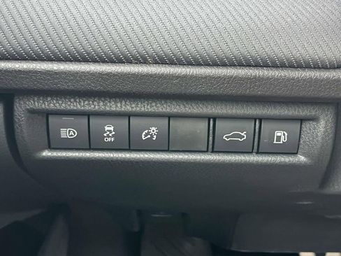 New 2025 Toyota Camry SE image 25