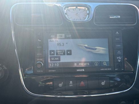 Used 2012 Chrysler 200 Limited image 24