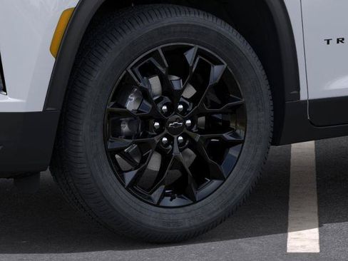 New 2026 Chevrolet Traverse LT w/ Midnight/Sport Edition FWD image 9