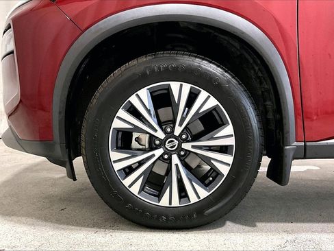 Used 2021 Nissan Rogue SV image 6