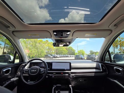 Used 2025 Kia Sorento S w/ Panoramic Sunroof Package FWD image 27