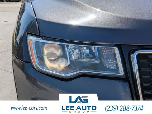 Used 2017 Jeep Grand Cherokee Limited w/ Trailer Tow Group IV image 10