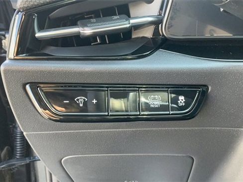 Used 2024 Kia Niro EX Touring image 31