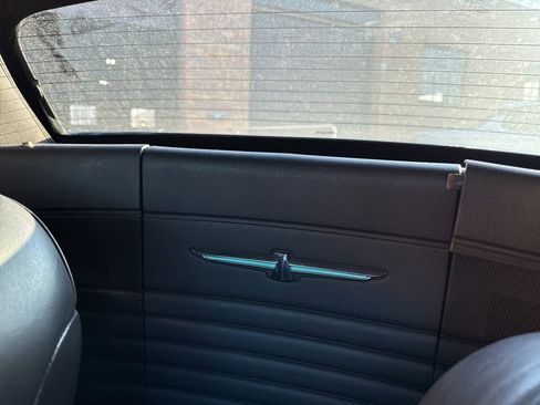 Used 2002 Ford Thunderbird image 23