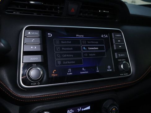 Used 2020 Nissan Kicks SR w/ Exterior Package image 25