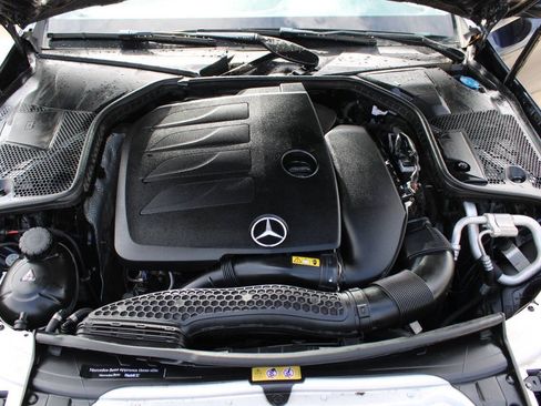 Used 2019 Mercedes-Benz C 300 4MATIC Sedan image 18