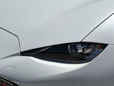 Used 2019 MAZDA MX-5 Miata RF Grand Touring RWD image 4