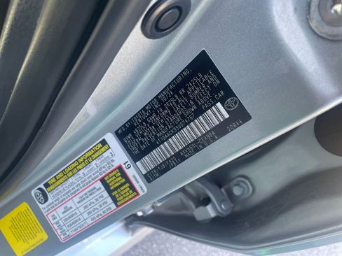 Used 2025 Toyota Camry LE image 27