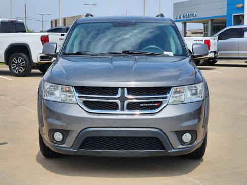 Used 2013 Dodge Journey SXT w/ Flexible Seating Group FWD image 2