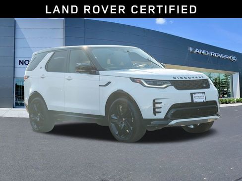 Certified 2024 Land Rover Discovery Dynamic SE image 3