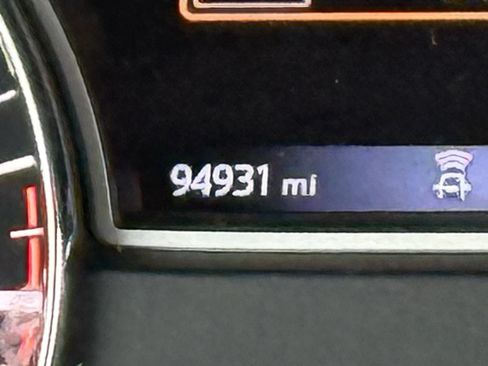 Used 2019 Nissan Pathfinder S AWD/4WD image 30