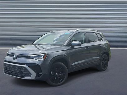New 2025 Volkswagen Taos SE
